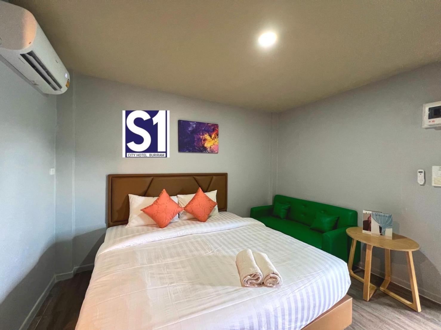 S1 City Hotel Buriram Exteriör bild
