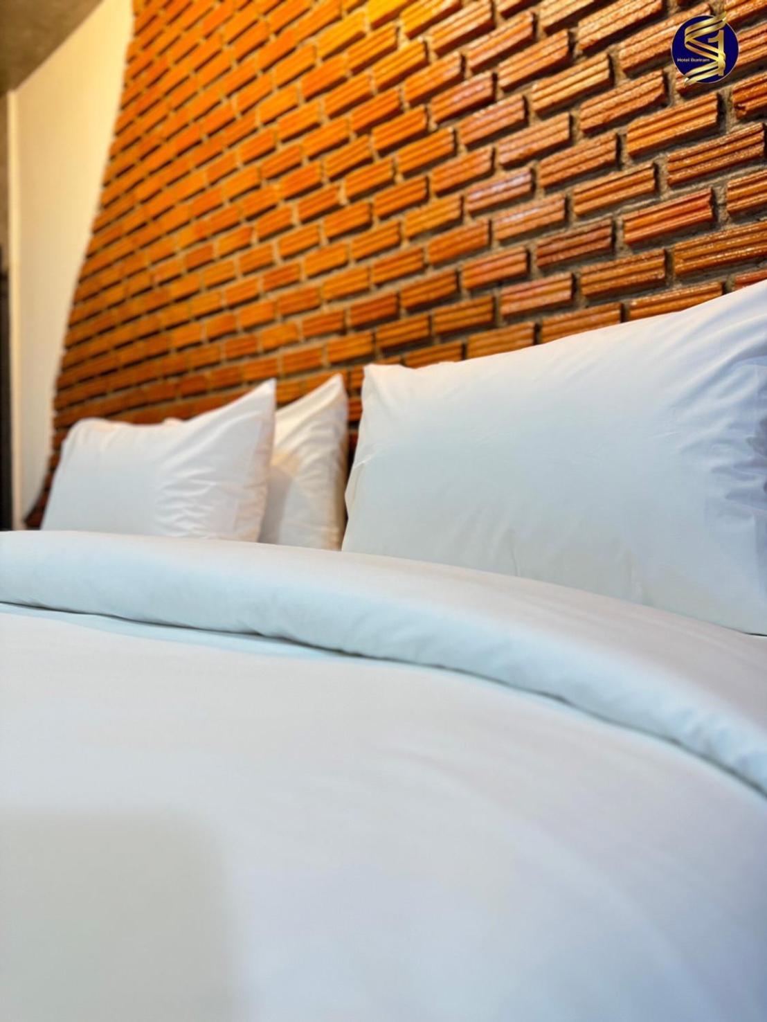 S1 City Hotel Buriram Exteriör bild